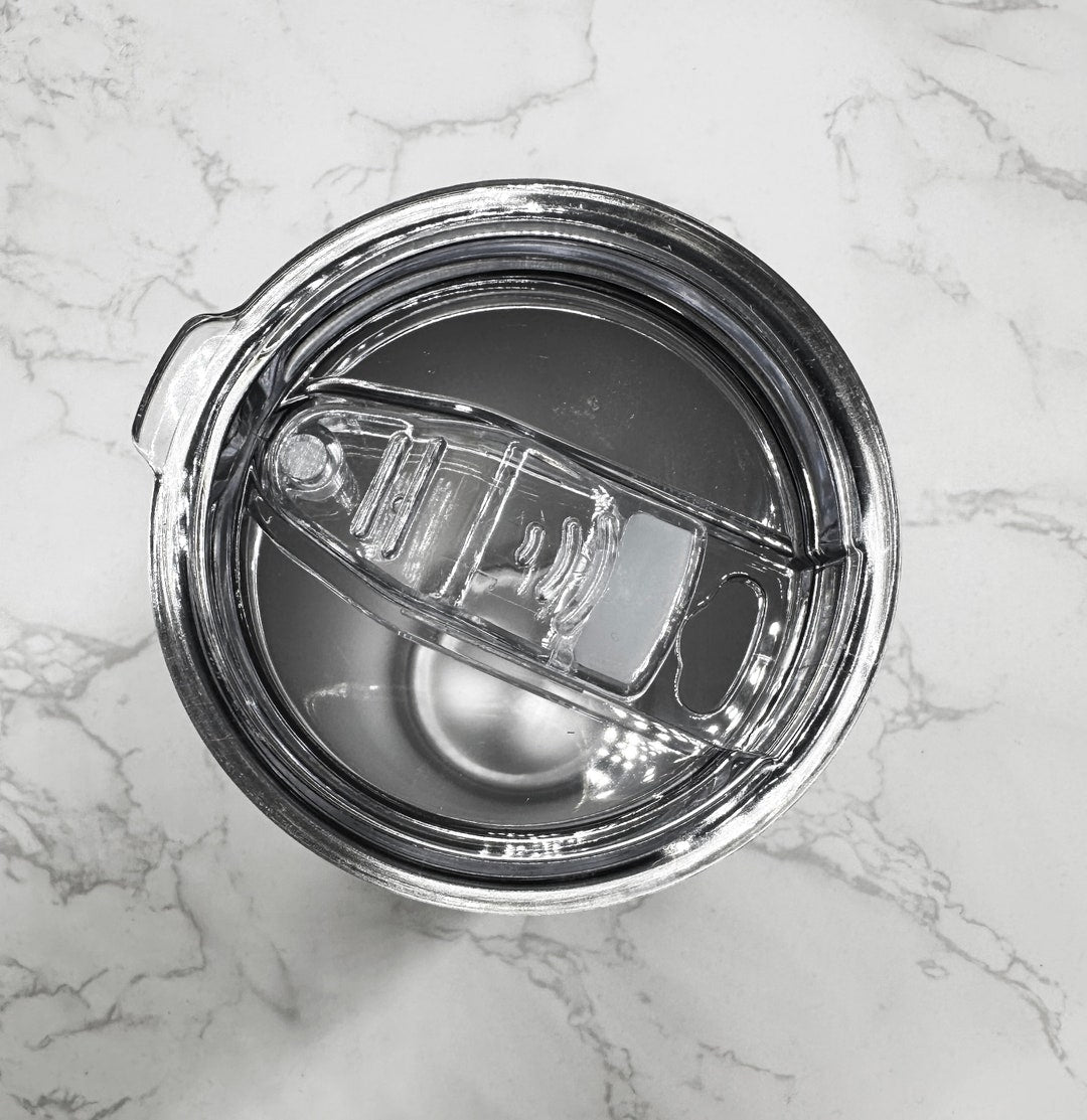 Top-down view of 20oz stainless steel tumbler with slide lid
